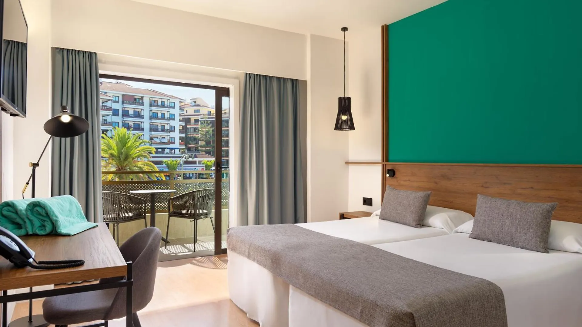 Fergus Puerto De La Cruz Hotel